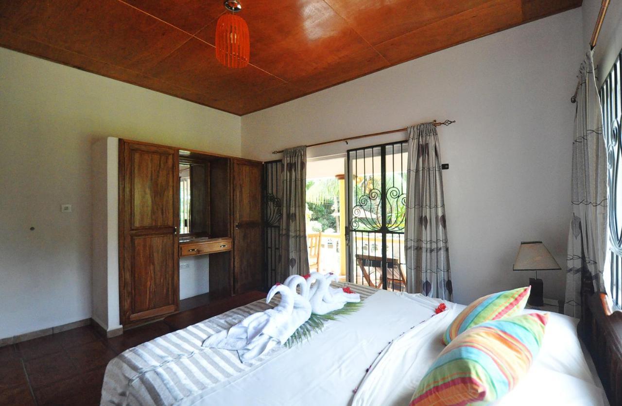 Bed & Breakfast Acquario Anse Volbert Village (Praslin)
